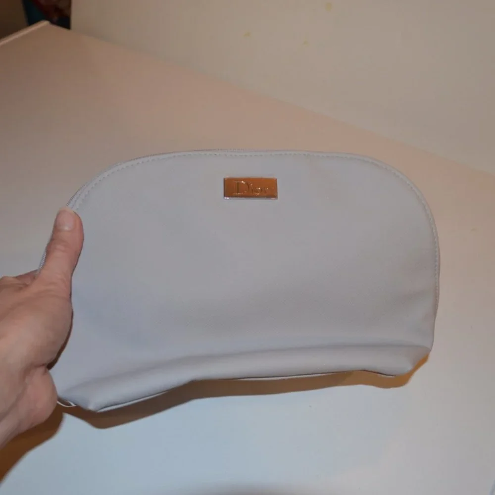 DIOR Beaute` Polyurethane Light Gray Parfums Christian Dior Cosmetic Bag Paris
